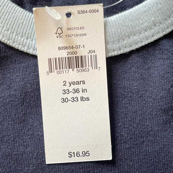 #332, Gap, long sleeve blue t-shirt and matching navy shorts, size 2T, NWT - Picture 3 of 4